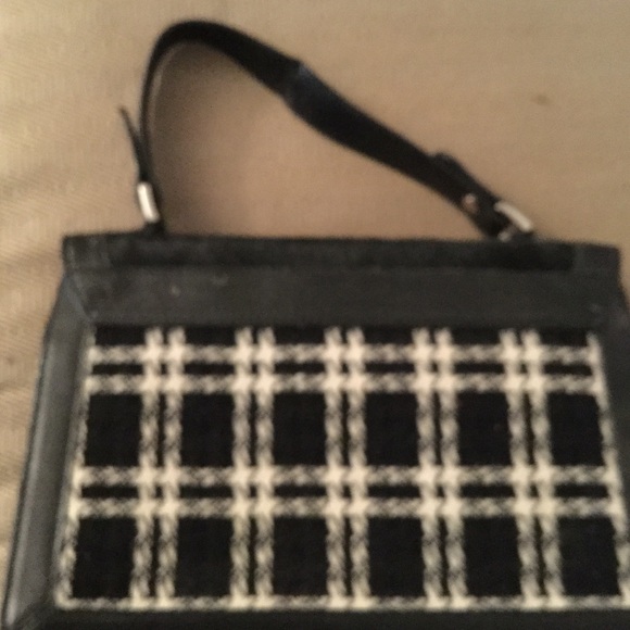 Purse - Picture 2 of 3